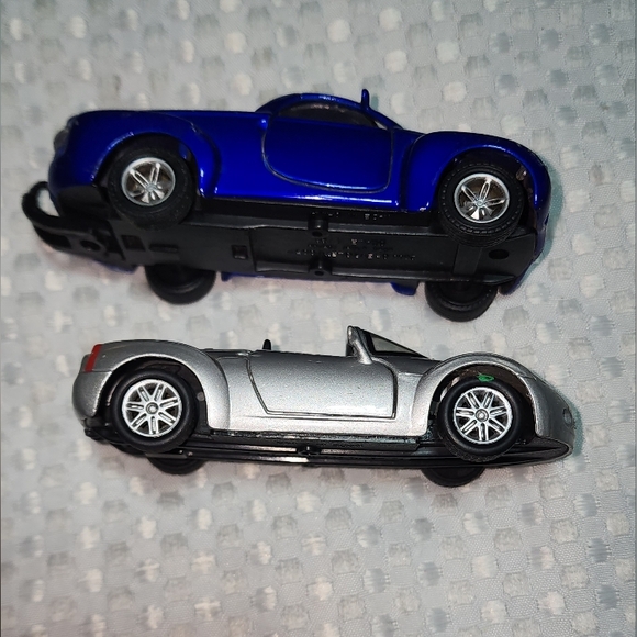 MAISTRO EUC 2 CAR 2000 CHEVROLET and PLYMOUTH PRONTO SPYDER SCALED CARS - Picture 2 of 5